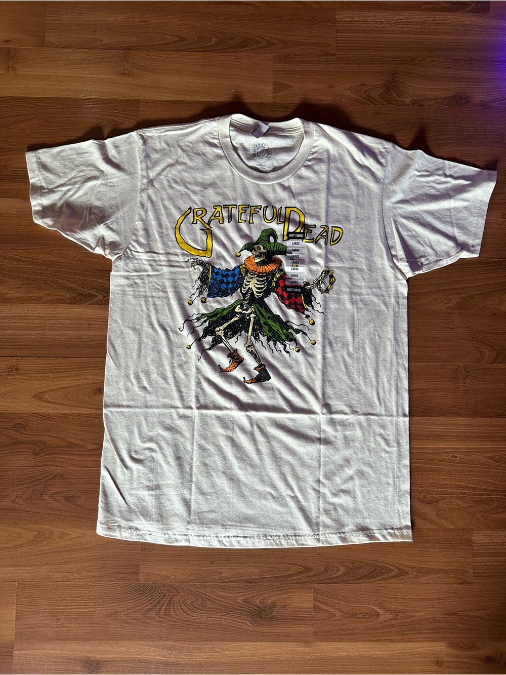 Hot Topic Cream Grateful Dead Jester Skeleton Graphic Tee - Picture 2 of 7